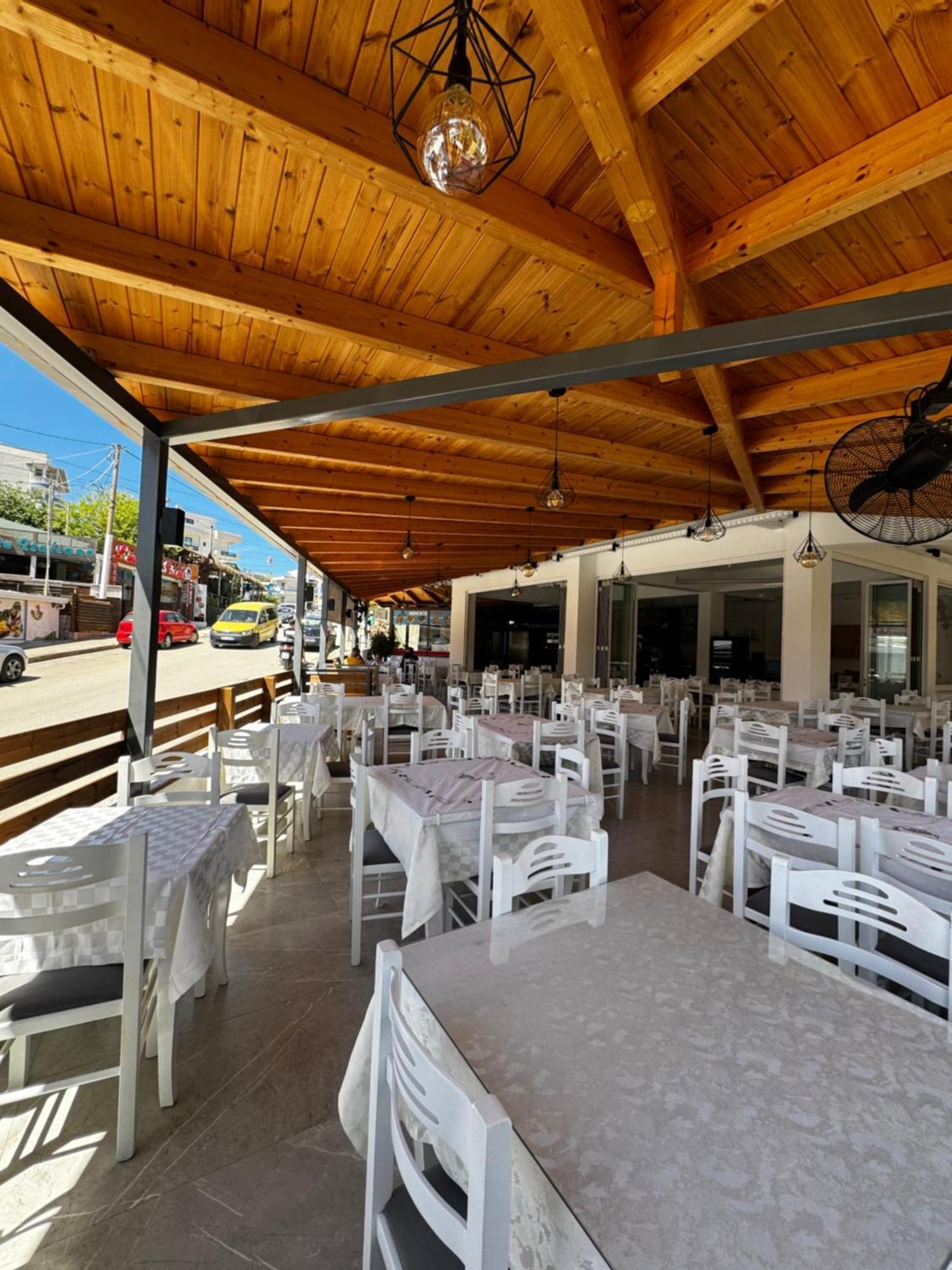 Spiro Hotel Ksamil
